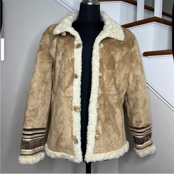 Coldwater Creek Faux Suede and Sherpa Winter Jacket - Picture 3 of 10